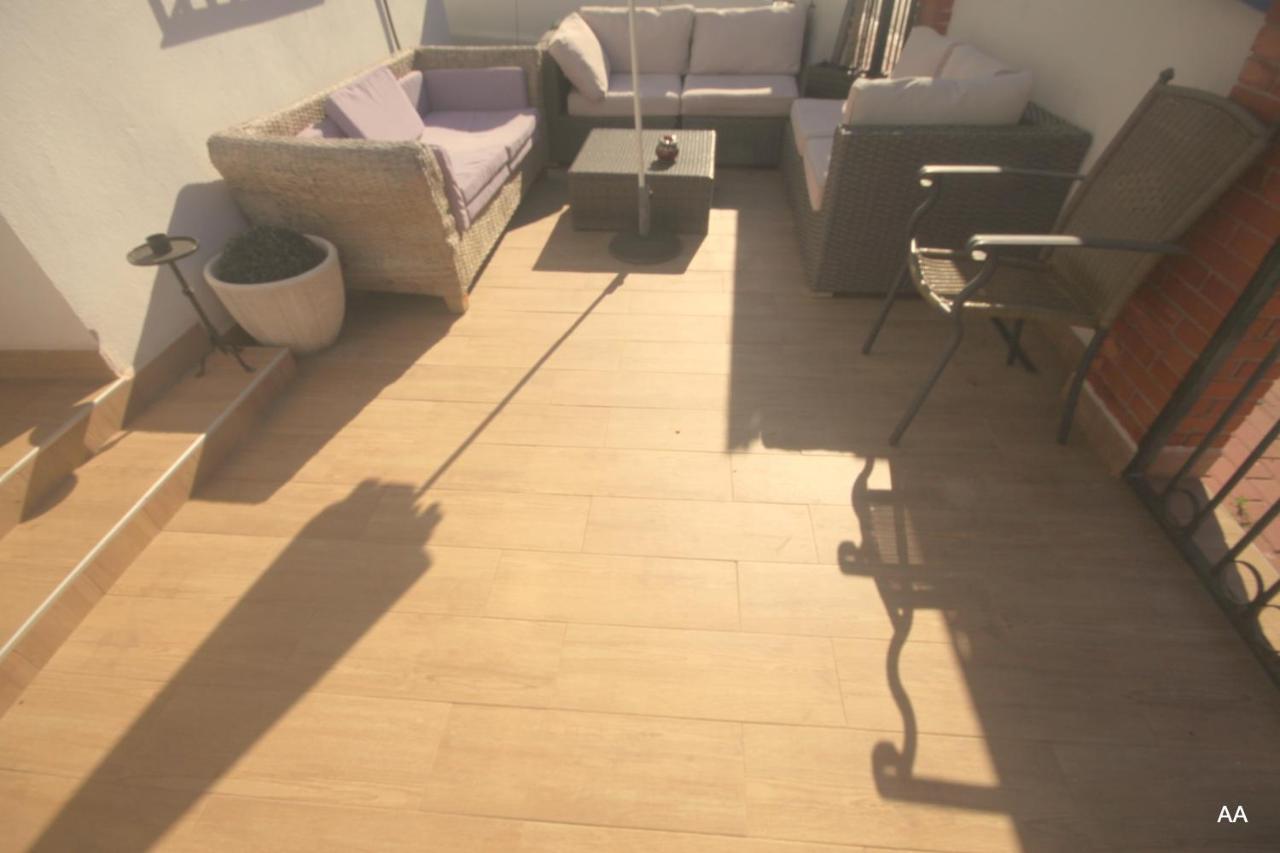 Little Peaceful Retreat Room With Bath, Heating, Terrace, Free Wifi Fridge Easy Parking 马尔韦利亚 外观 照片