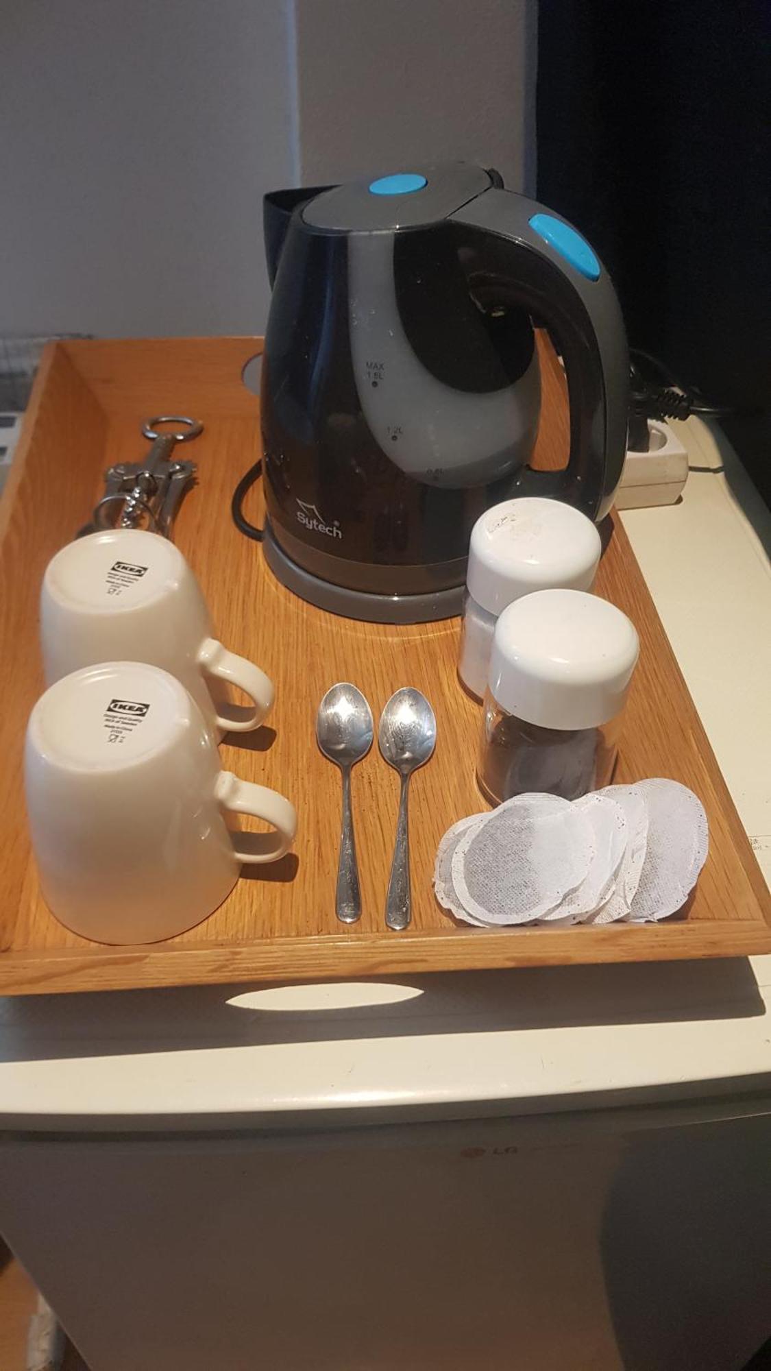 Little Peaceful Retreat Room With Bath, Heating, Terrace, Free Wifi Fridge Easy Parking 马尔韦利亚 外观 照片