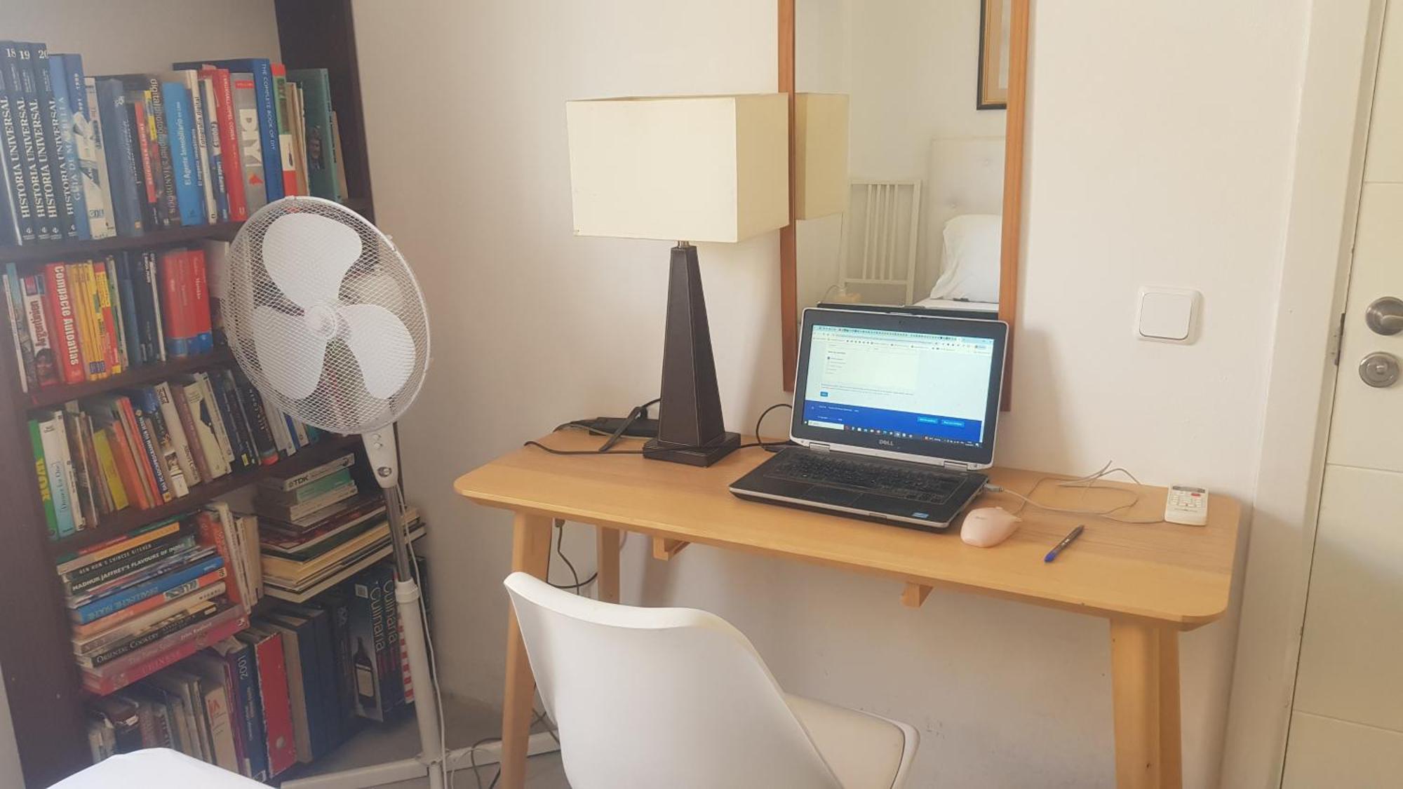 Little Peaceful Retreat Room With Bath, Heating, Terrace, Free Wifi Fridge Easy Parking 马尔韦利亚 外观 照片