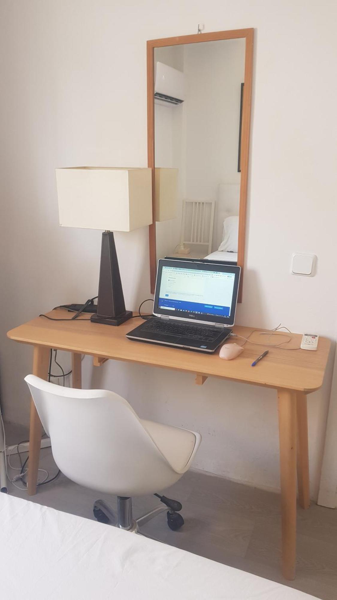 Little Peaceful Retreat Room With Bath, Heating, Terrace, Free Wifi Fridge Easy Parking 马尔韦利亚 外观 照片